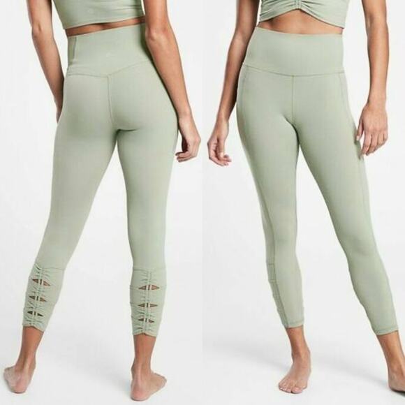 ATHLETA Salutation Stash Pocket II 25" Ruched Legging UPF 50+ Sage Green Small - Picture 1 of 12